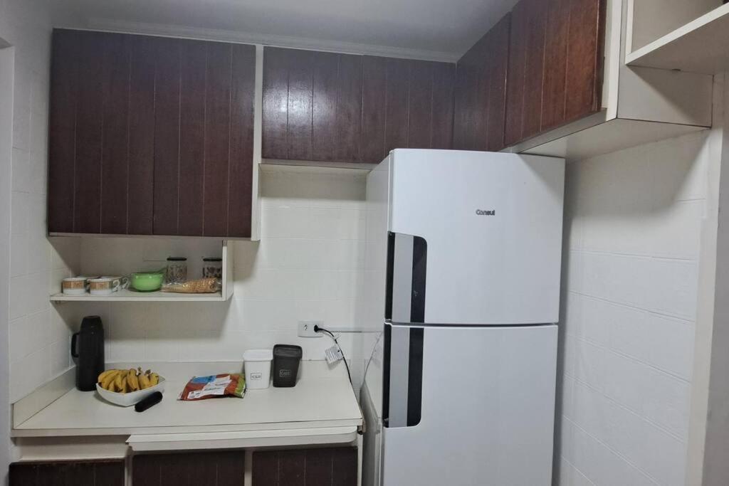 Apartamento Charmoso A 400Mts Da Praia Da Enseada Γκουαρούχα Εξωτερικό φωτογραφία